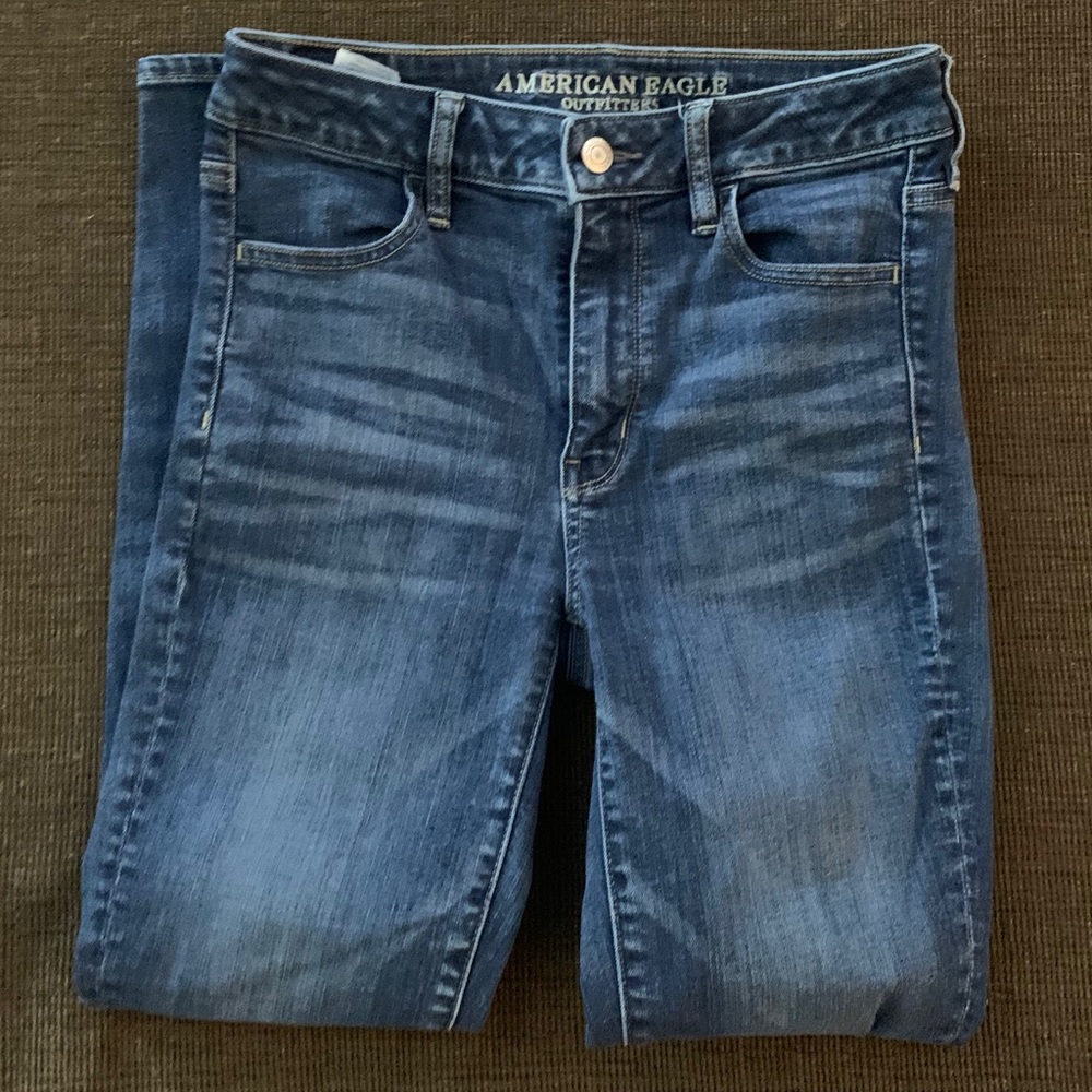 American Eagle size 2 short
